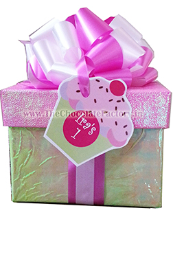 Box with Cupcake Cut-out hanging